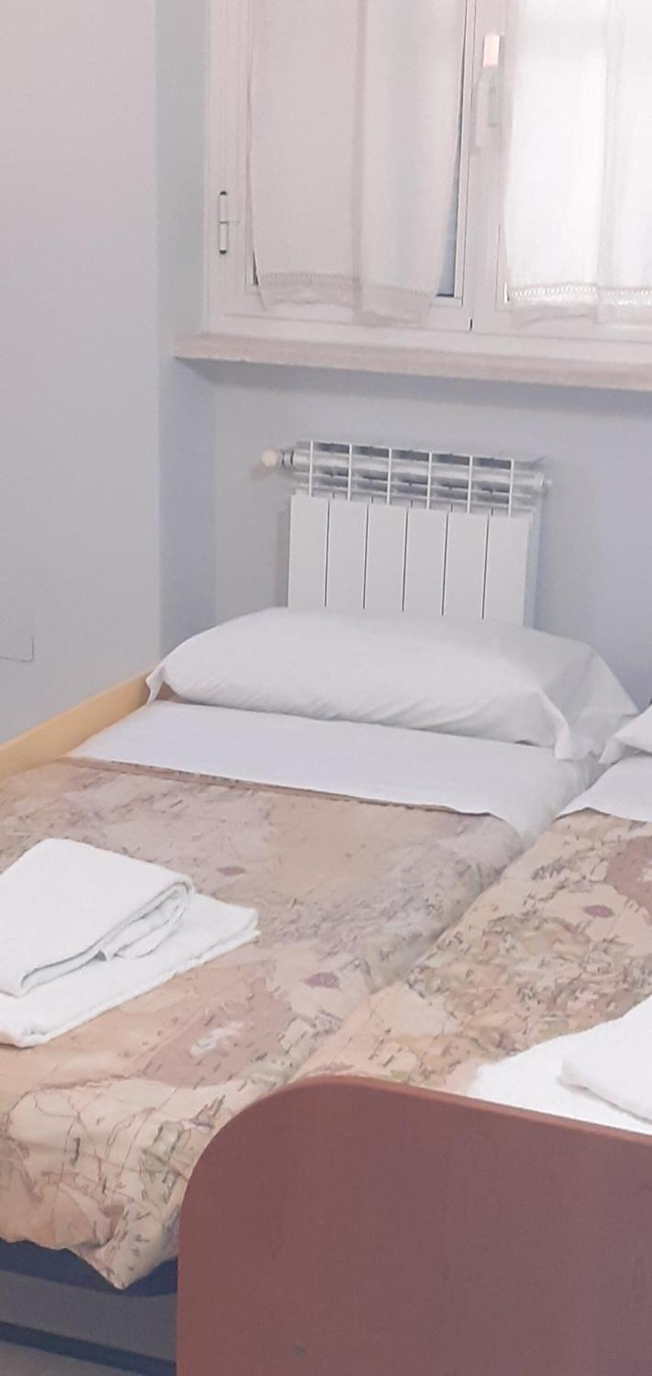 Apartamento A Casa Tua Ostia Antica Habitación foto