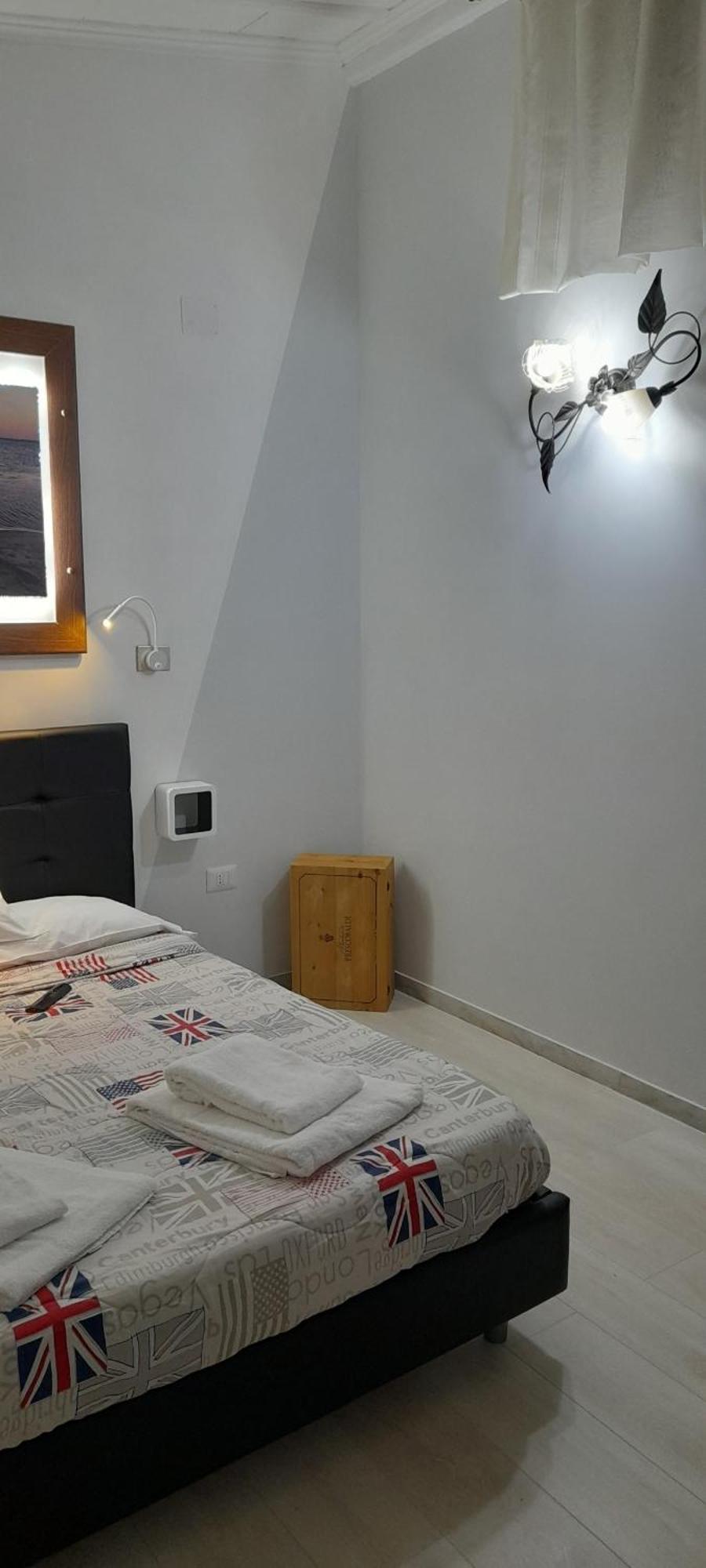 Apartamento A Casa Tua Ostia Antica Habitación foto